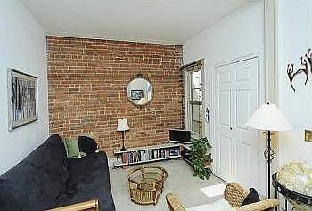 4th image of 1108 Corona St