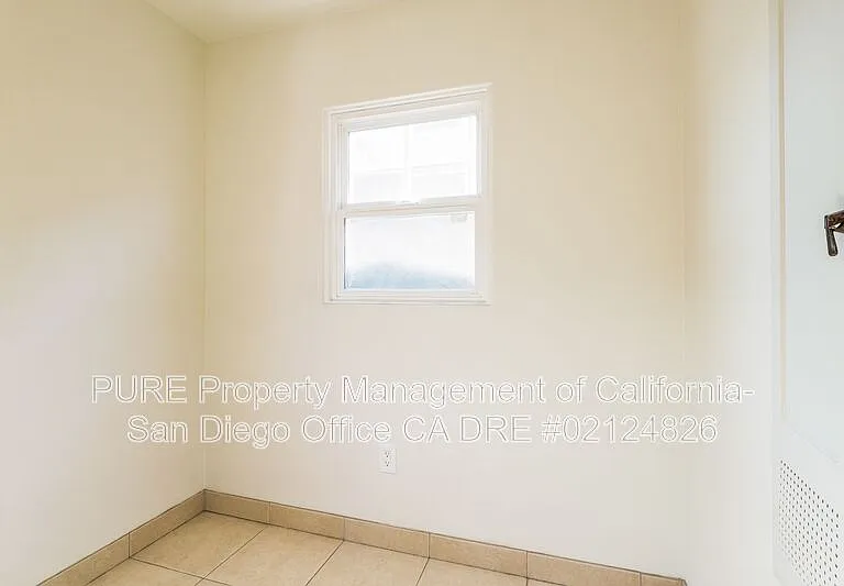 4339 Utah St — Photo 12