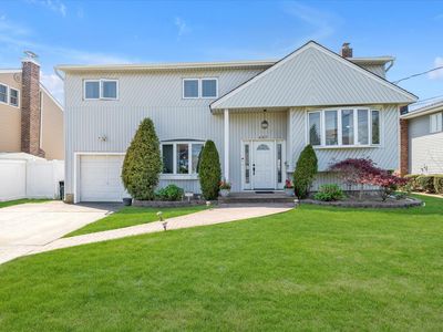 427 Wanamaker Street, Oceanside, NY, 11572