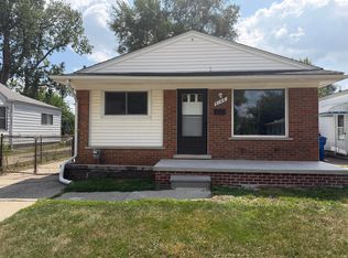 8144 Orchard Ave, Warren, MI 48089