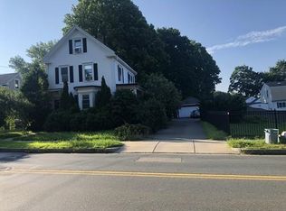 109 Elm St, Stoneham, MA 02180