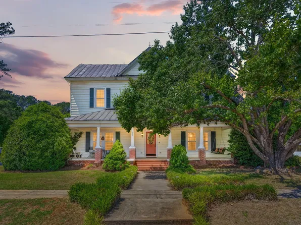 301 2nd St, Spring Hope, NC 27882