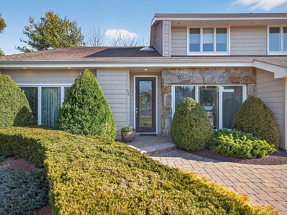 5th image of 18 Chardonnay Road