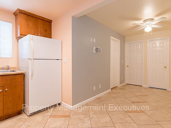 4th image of 4335 1/2 Louisiana St