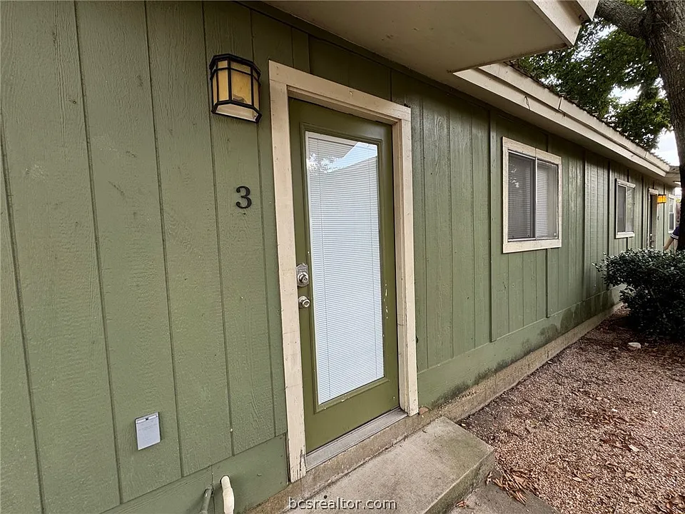 1710 Echols St #3