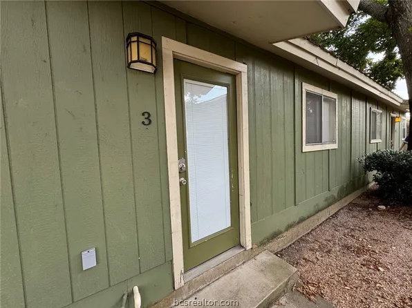 1710 Echols St APT 3, Bryan, TX 77801