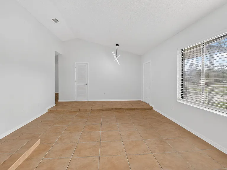 4135 Bay Laurel Way — Photo 8