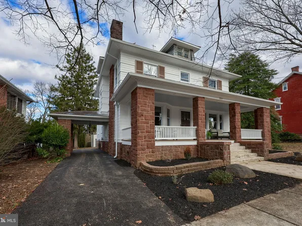 323 W Main St, Ephrata, PA 17522