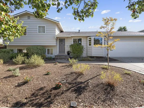 10462 Plum Tree Ln, Cupertino, CA 95014