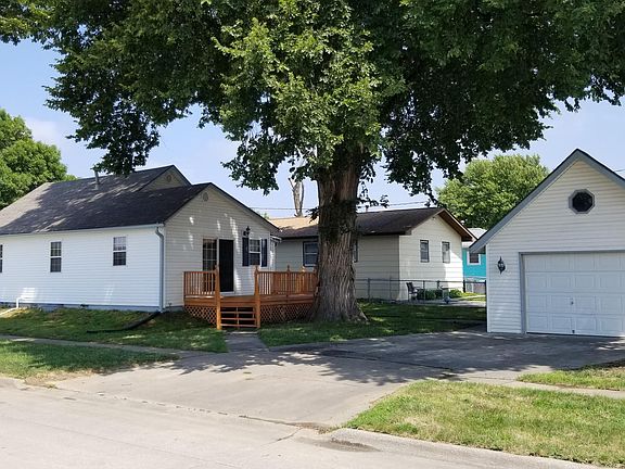 4th image of 1427 Avenue F