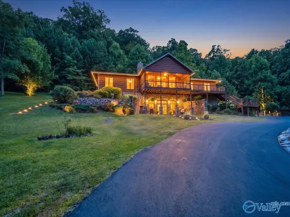 1473 Cathedral Caverns Hwy, Grant, AL 35747