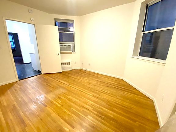 5th image of 249 E 30th St #1F