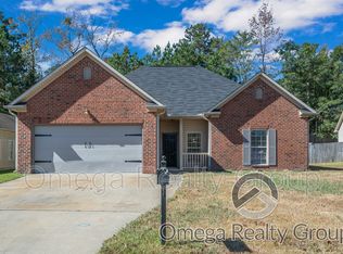 899 Meriweather Dr, Calera, AL 35040