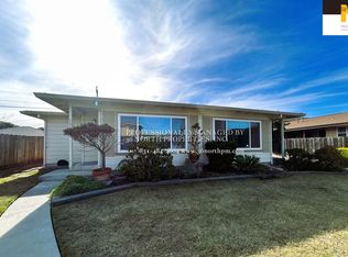 1142 Pajaro St, Salinas, CA 93901