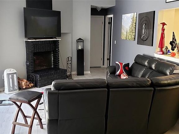 5th image of 4948 Fiji Cir