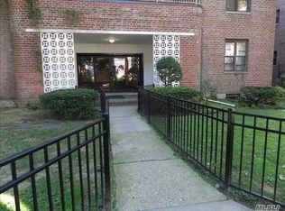 11 Welwyn Rd APT 2J, Great Neck, NY 11021