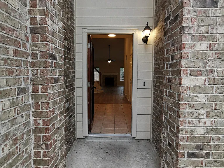 2722 Harte Ct — Photo 3