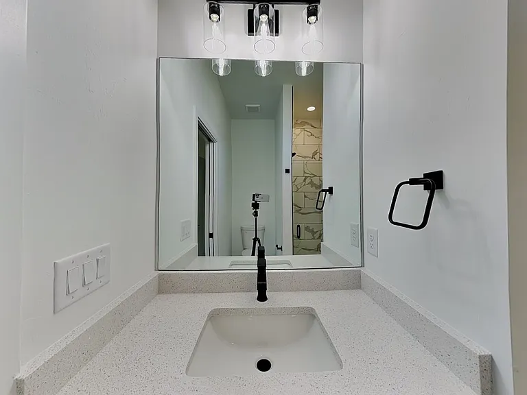 1125 Highlands Rd — Photo 17