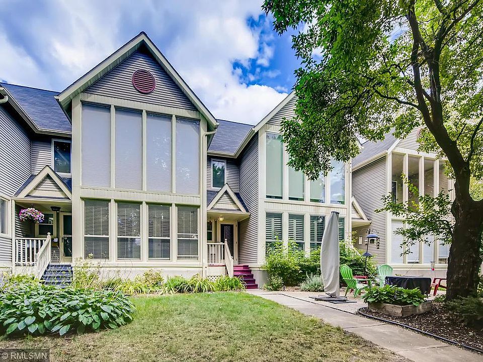 1st image of 829 Ashland Ave #829