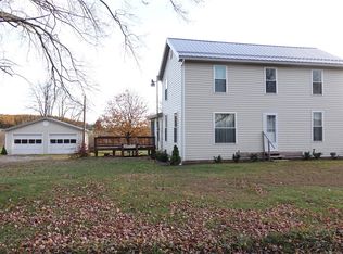 1622 Branchton Rd, Hilliards, PA 16040