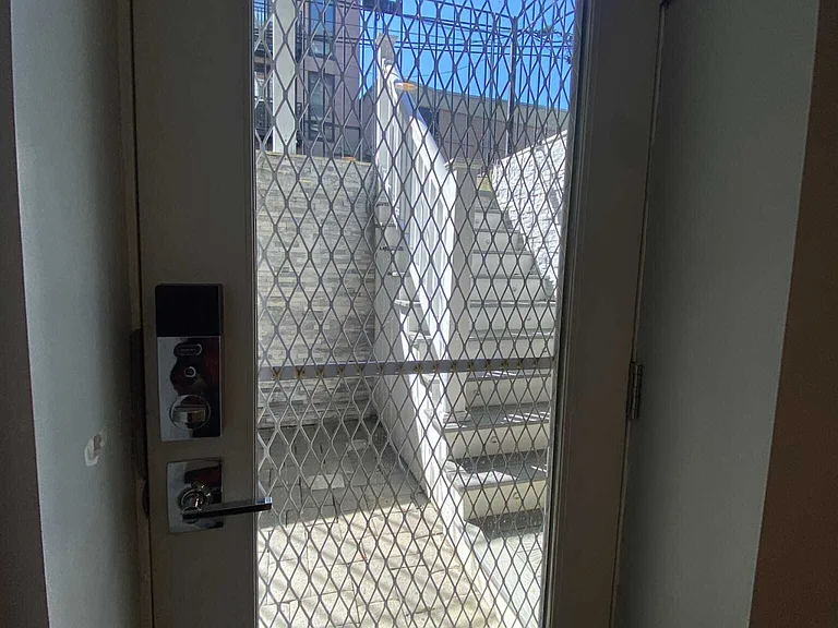 Massachusetts Ave — Photo 25