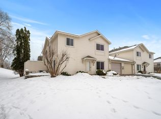 1521 Clemson Dr #B, Eagan, MN 55122