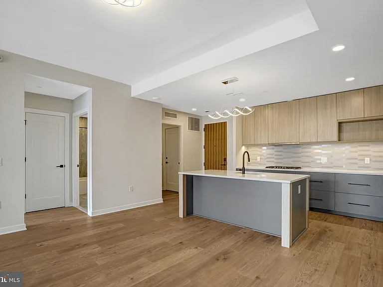 255 W Falls Station Blvd #510 — Photo 19