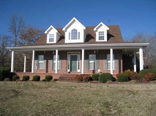 31 Ridgecrest Ln, Killen, AL 35645