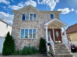 1076 Arden Ave #2F, Staten Island, NY 10312