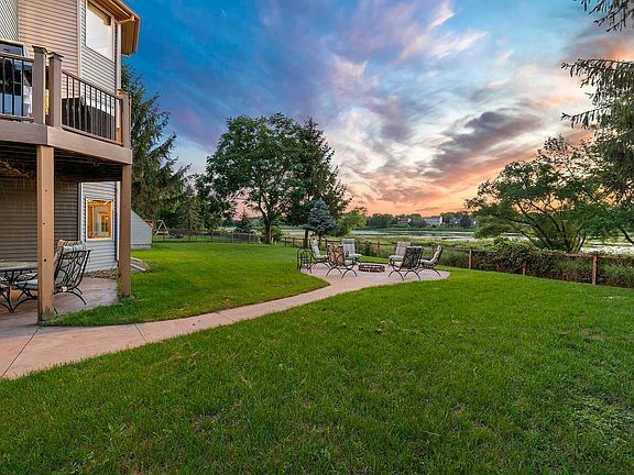 2nd image of 13704 Sunset Lake Cir