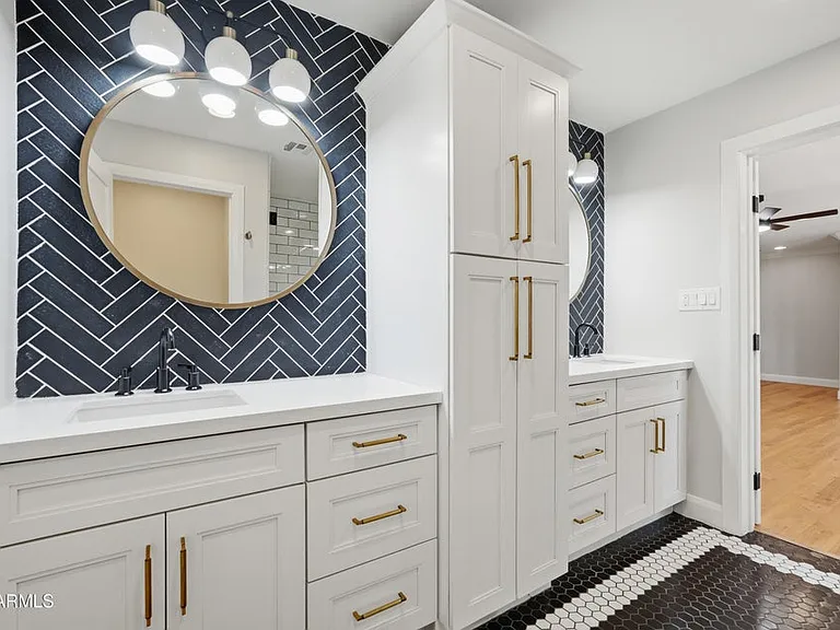 2672 E Mesquite St — Photo 36