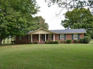 106 Crestway Dr, Sweetwater, TN 37874