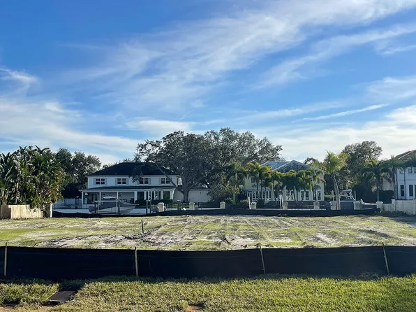 4914 W Bay Way Pl, Tampa, FL 33629