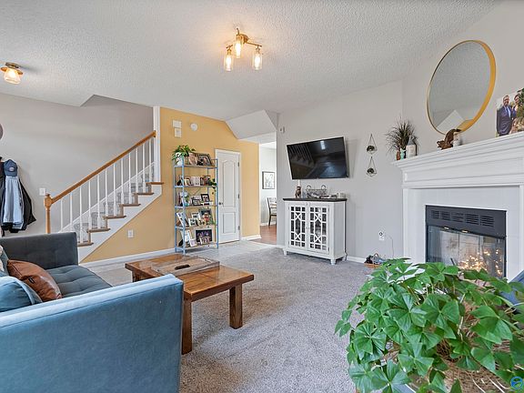 5th image of 105 Eastfield Dr