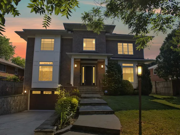 7607 Newmarket Dr, Bethesda, MD 20817