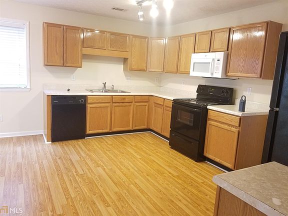 5th image of 3766 Hollow Oak Ln