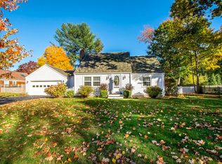 19 Hoover Rd, Hingham, MA 02043