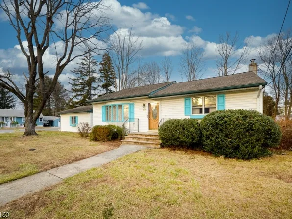 97 Jefferson Ave, Pompton Lakes Boro, NJ 07442