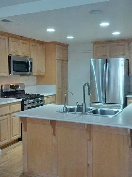 16716 Picadilly Ln — Photo 12