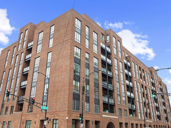 305 S Racine Ave #Phd, Chicago, IL 60607