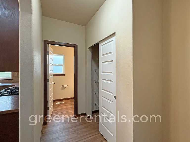 611 H St SW — Photo 16