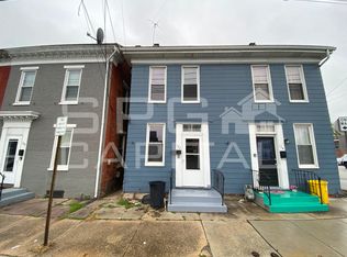 132 E Chestnut St, Hanover, PA 17331