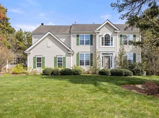 399 Raymond Rd, Plymouth, MA 02360