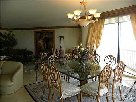 4th image of 2000 Island Blvd APT 1504