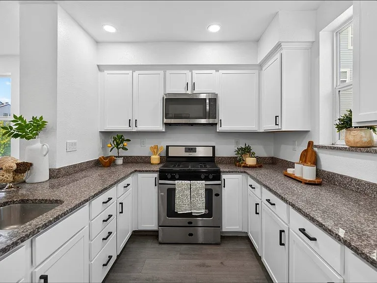 802 Garden St — Photo 19