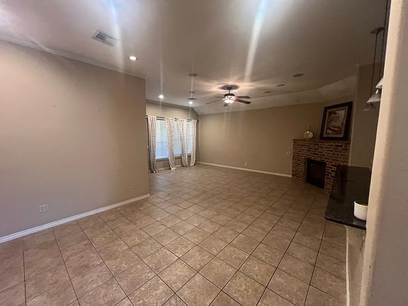 4th image of 1829 Cedar Creek Ct
