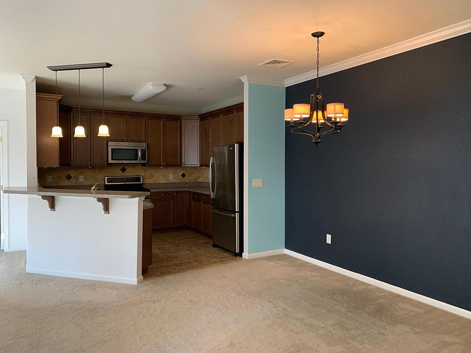 512 Sloan Ct Matawan NJ Zillow