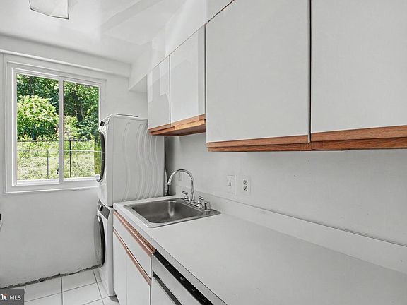 3rd image of 1907 Good Hope Rd SE APT 108