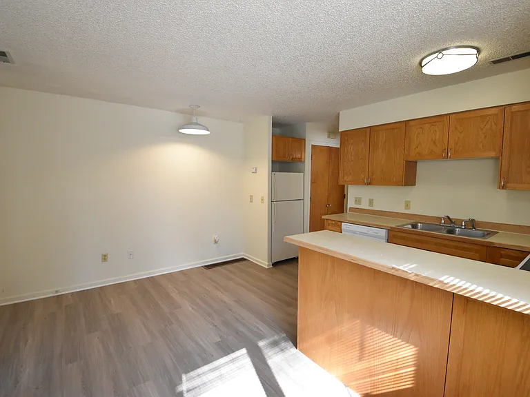 1921 Walnut St #102 — Photo 20