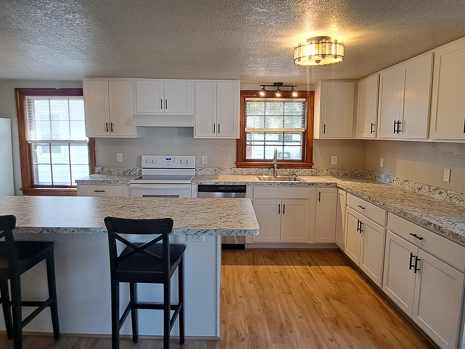 6602 Holland Road — Photo 3